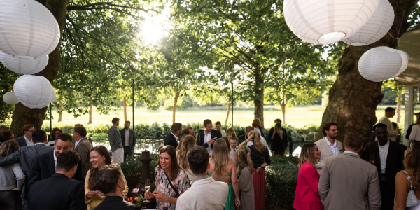 Ricordo in Lüdinghausen: Deine Traum-Hochzeitslocation am Wasser mit Wein, Garten & historischem Flair
